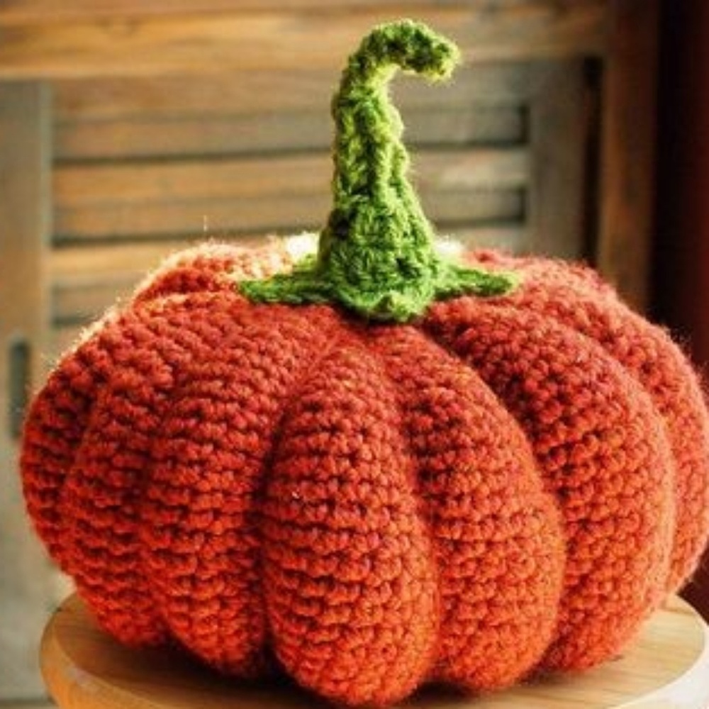 Holiday decoration crochet pumpkins